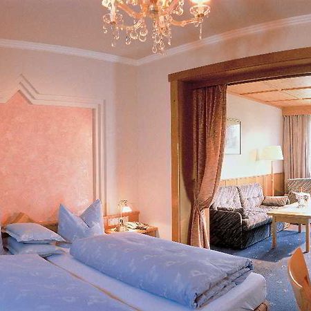Hotel Solstein เซเฟลด์ อิน ทิโรล ภายนอก รูปภาพ